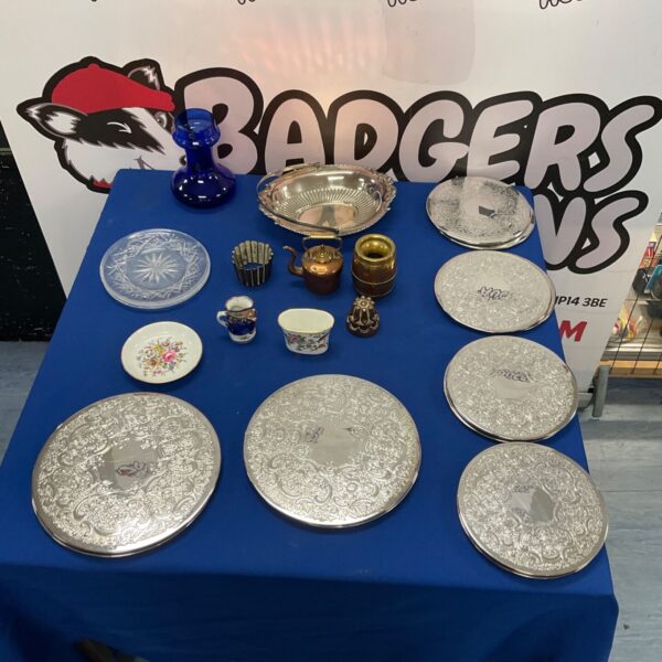 Selection of mixed items inc Silverplate place mats