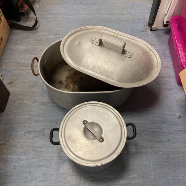 vintage Swan Brand aluminum roasting pot & cooking