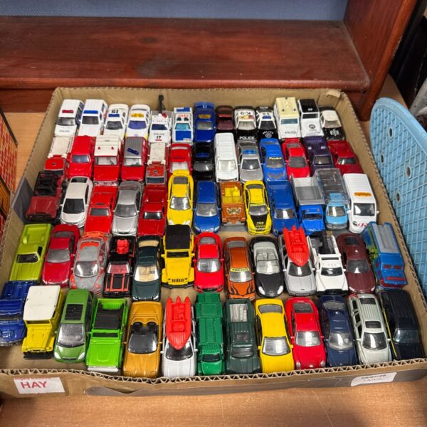lot of 66 assorted diecast cars inc matchbox, realtoy & others
