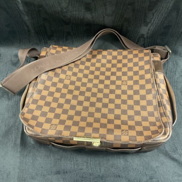 Vintage Louis Vuitton shoulder bag in brown Damier Ebene canvas.
