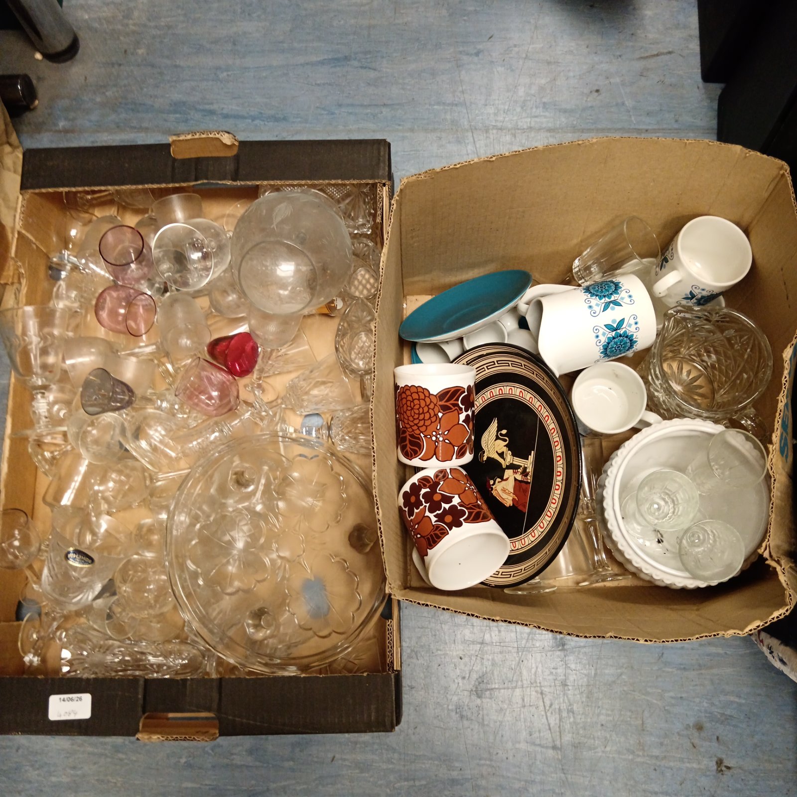Mixed lot of vintage glassware including Johnson Bros pieces.