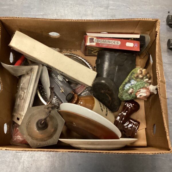 Mixed lot of vintage collectibles including binoculars and a jug.