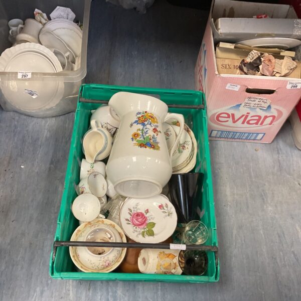 Mixed porcelain lot with a large floral patterned jug.