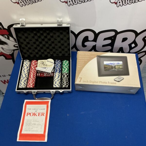 Poker chip set with a 7 inch digital photo frame on display.