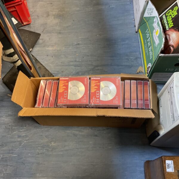 Lot of Samsung CD-R discs in red slim jewel cases.