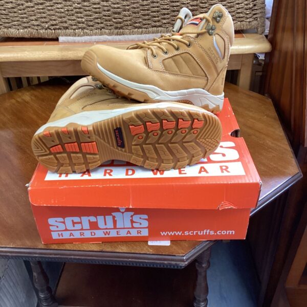 Scruffs size 9 safety boots showing wear and tear.