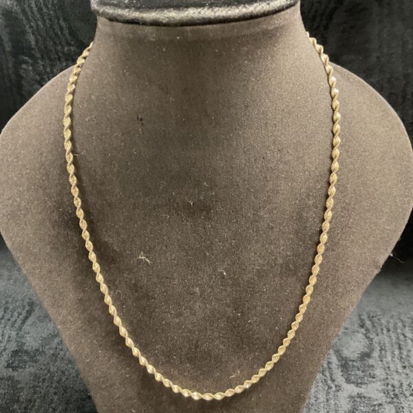 Elegant silver gilt twist link necklace, 16 inch length.