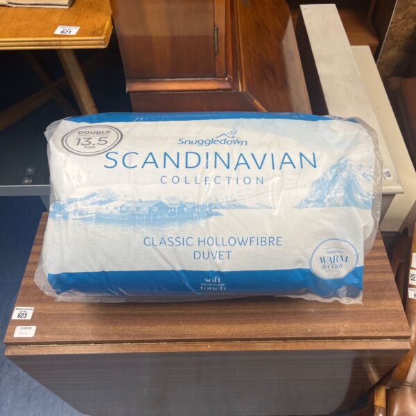 Snuggledown Scandinavian 13.5 tog double duvet in used condition.