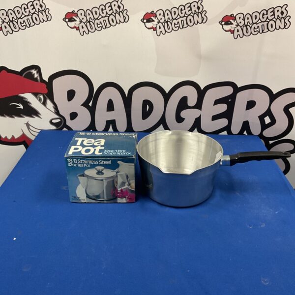 Stainless steel teapot, 1 litre capacity, kitchen serving pot.