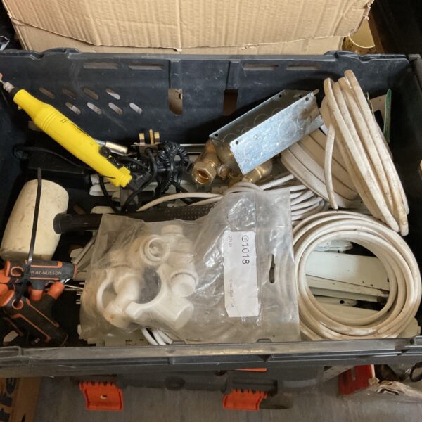 Tooling and cabling lot including a Dremel multi tool and rubber mallet.