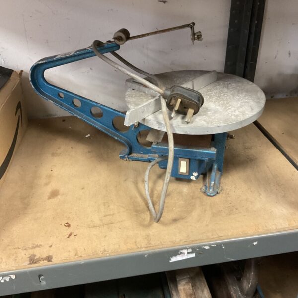 Vintage Aeropiccola scroll saw in good condition, ideal for collectors.