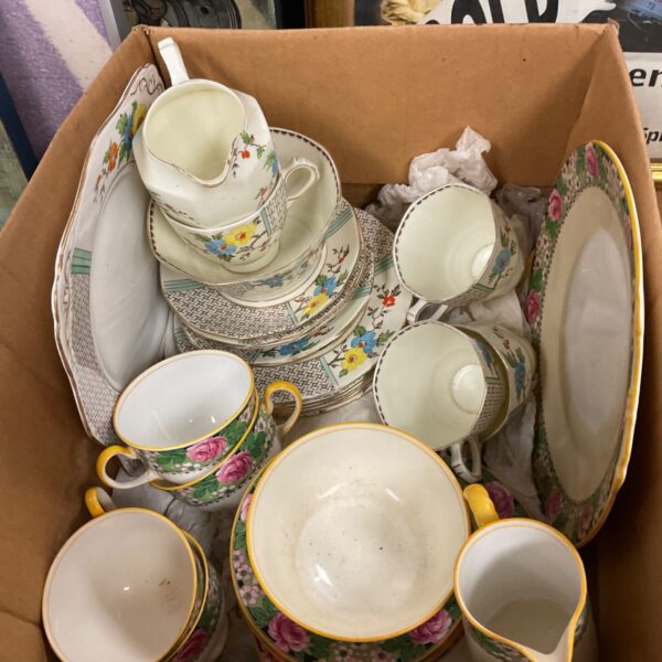Box of vintage china tea set pieces including Aynsley.