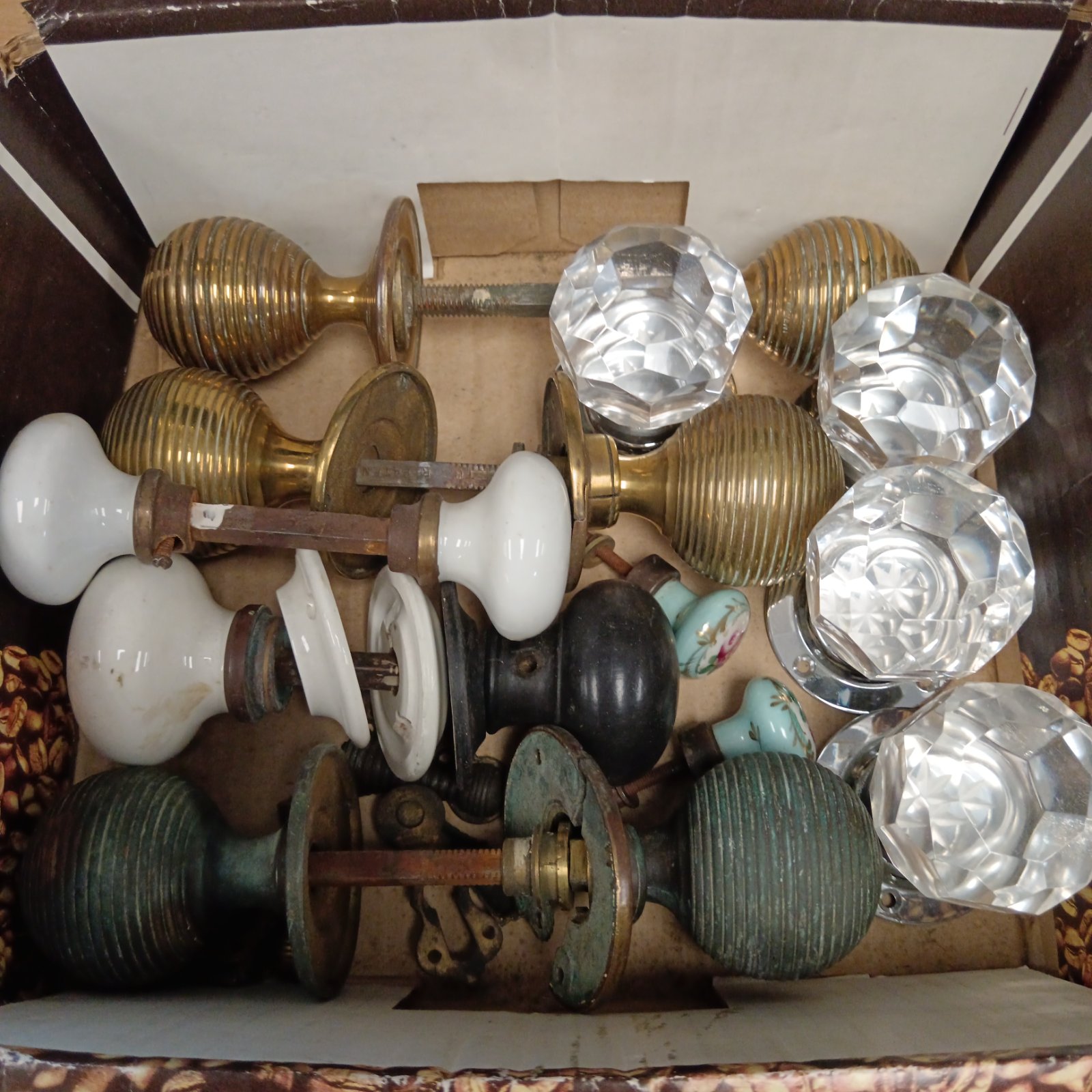 Vintage door knobs lot including brass and glass knobs.