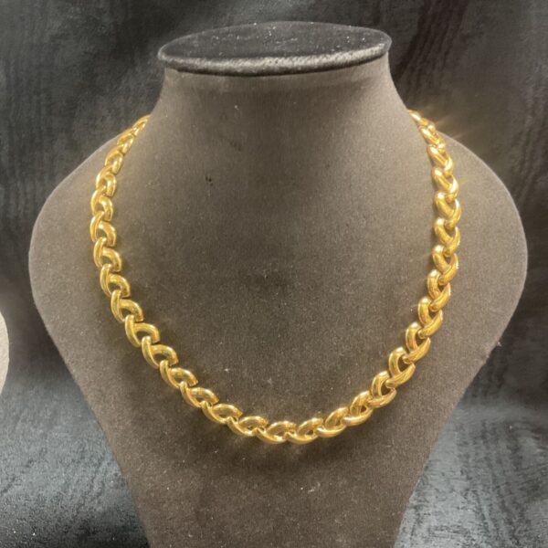 Vintage Napier gold tone flat link necklace from the 1980s.