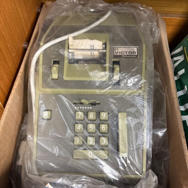 Vintage Victor Tallymaster cash register, a classic antique till.