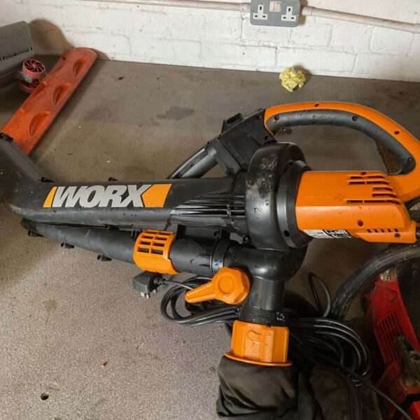WORX WG505E garden blower vacuum mulcher in used condition.
