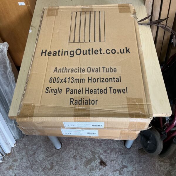 Anthracite single panel heated towel radiator measuring 600x413mm.