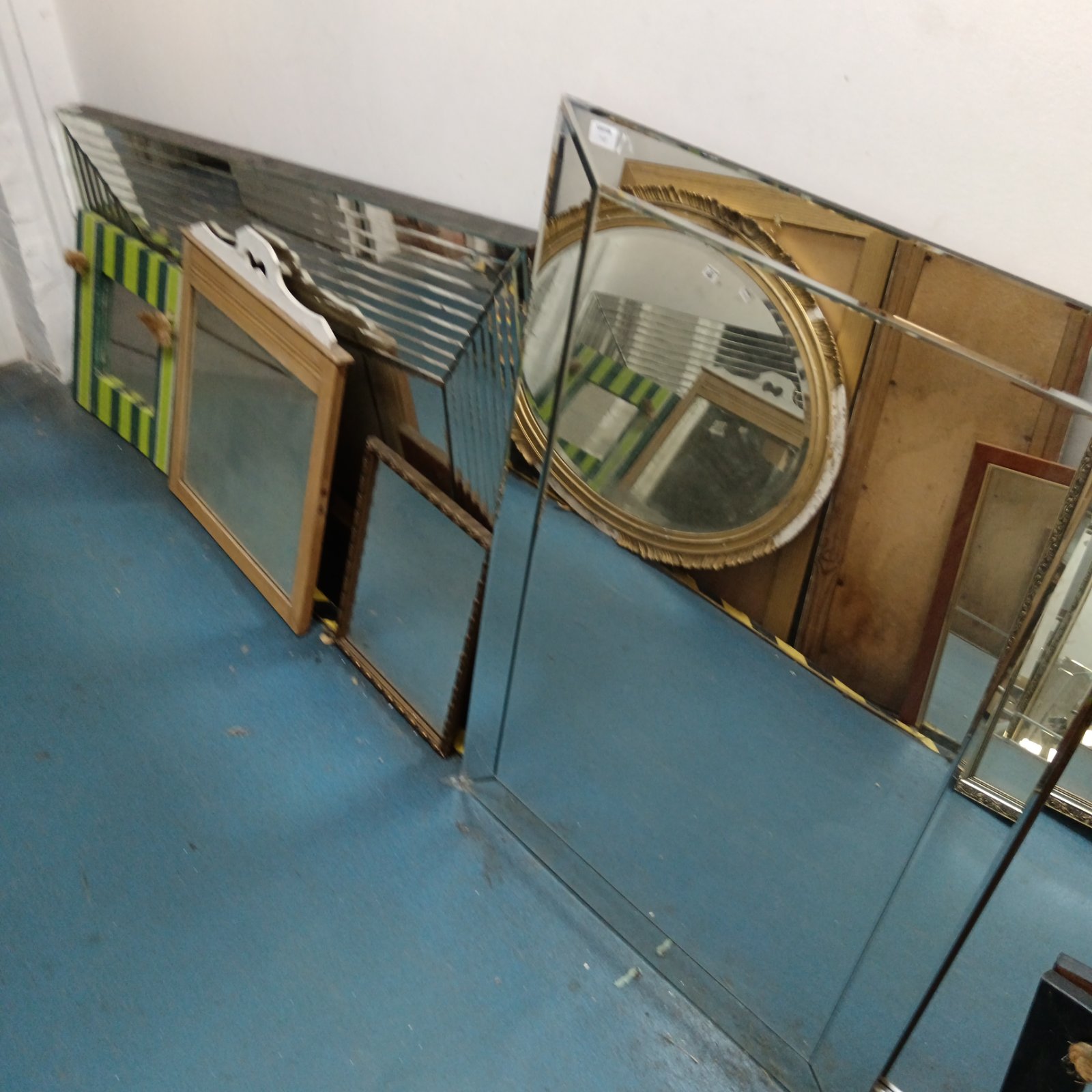Lot of five antique and vintage mirrors, including a dressing table mirror.