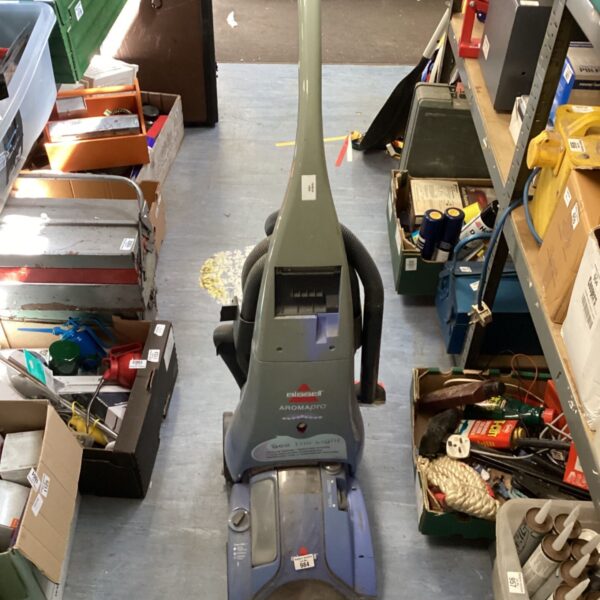 Bissell Aroma Pro Dirt Lifter power brush, model 2882, for cleaning floors.