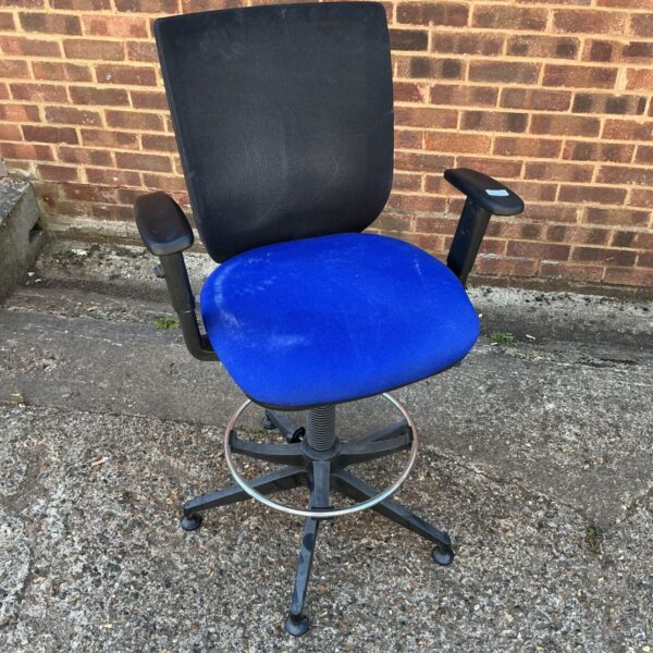 Blue swivel office chair with mesh back and adjustable armrests.