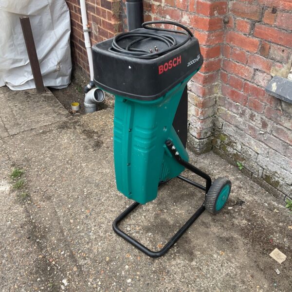 Bosch 2000hp garden shredder for processing garden waste.