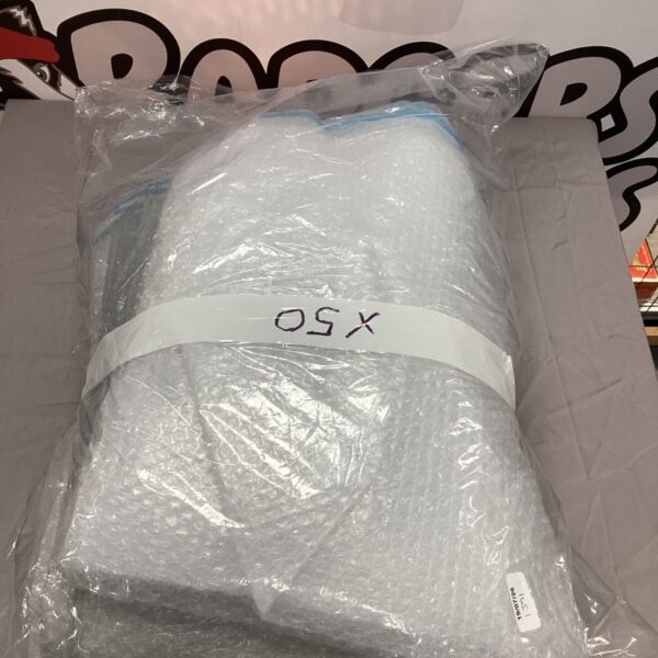 Lot of fifty large bubble wrap bags for protective packaging.