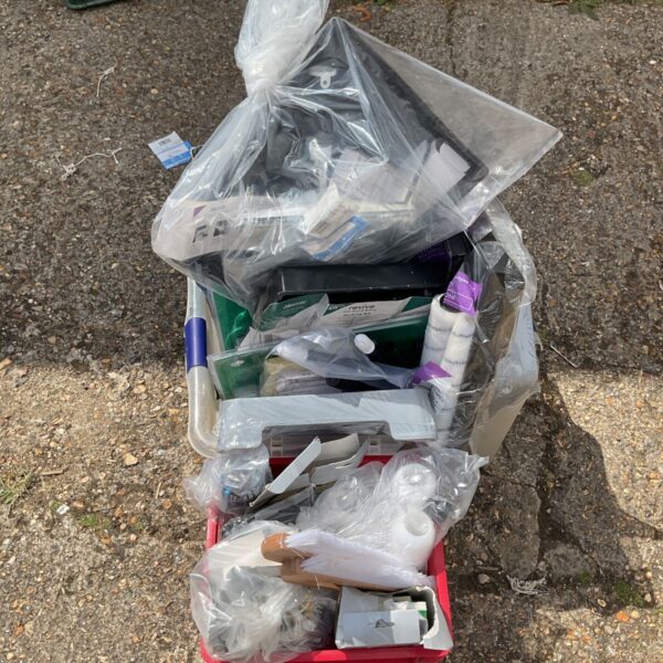 Mixed lot of decorators equipment including rollers and trays.