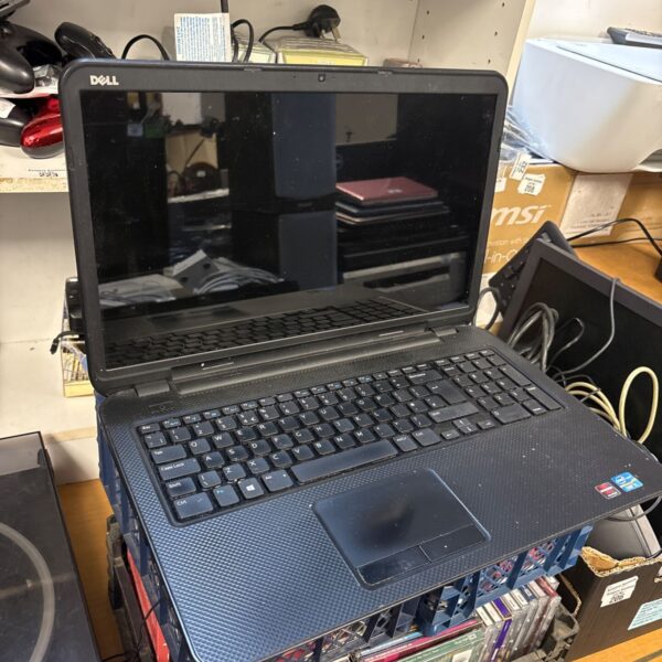 Used Dell Inspiron 17-372L laptop computer for auction.