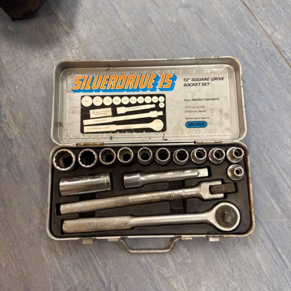 Draper Silverdrive 15 metric socket set in original case.