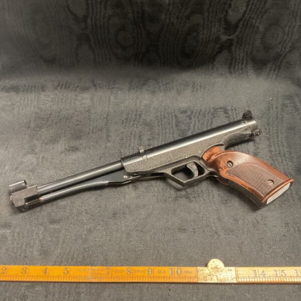 Vintage Gamo Center Target .177 air pistol for target shooting.