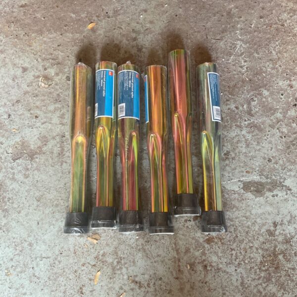Six universal garden spikes in original packaging.