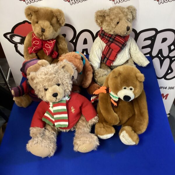 Harrods bears collection, five bears with knitted clothing.