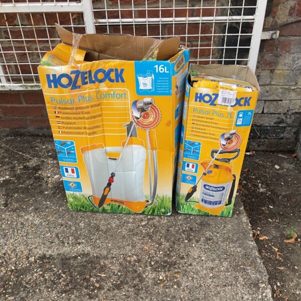 Hozelock Pulsar Plus 16L sprayer, a garden pressure sprayer from a B&Q returns pallet.