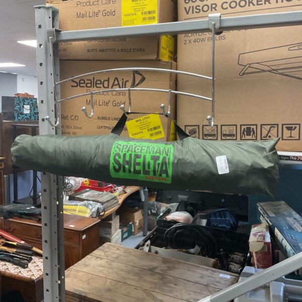Used Keenets spaceman fishing shelter for angling and outdoor use.