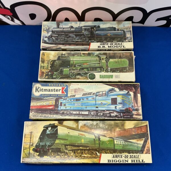 Vintage Kitmaster Rosebud OO scale model kit of a steam locomotive.