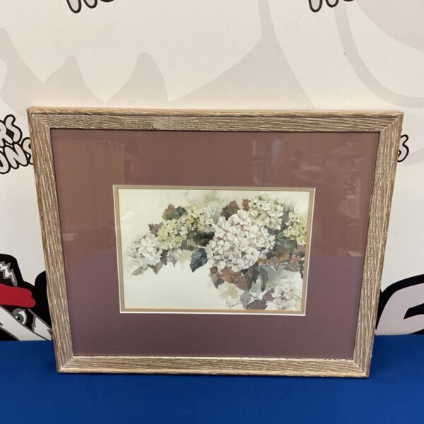 Lihua Yuan watercolour painting of delicate white flowers in still life.