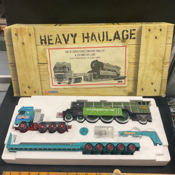 corgi heavy haulage daf fx super space cab king trailer and locomotive load