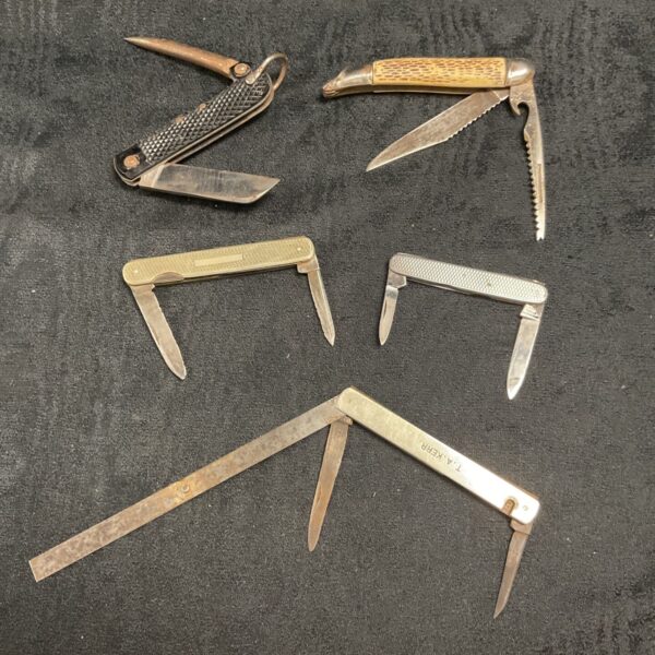 Five vintage pocket knives