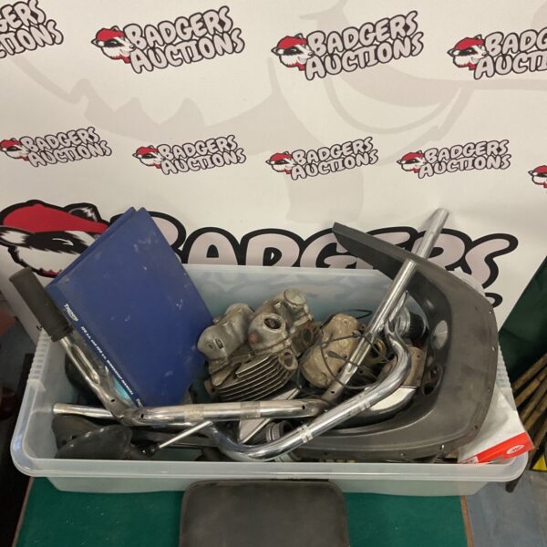 box of motorcycle parts inc triumph workshop manual & daytona & boneville cylinder head
