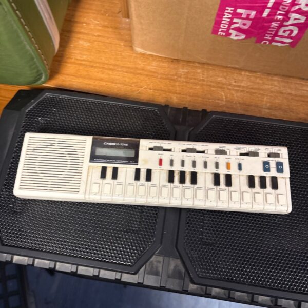Casio VL – tone electronic musical instrument VL – 1