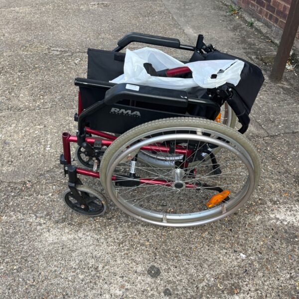 Folding wheelchair