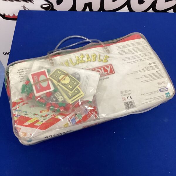 Inflatable monopoly play set