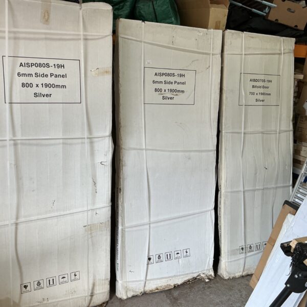 2 x 6mm side panel 800 x 1900 silver and 700 x 1900 bifold door silver