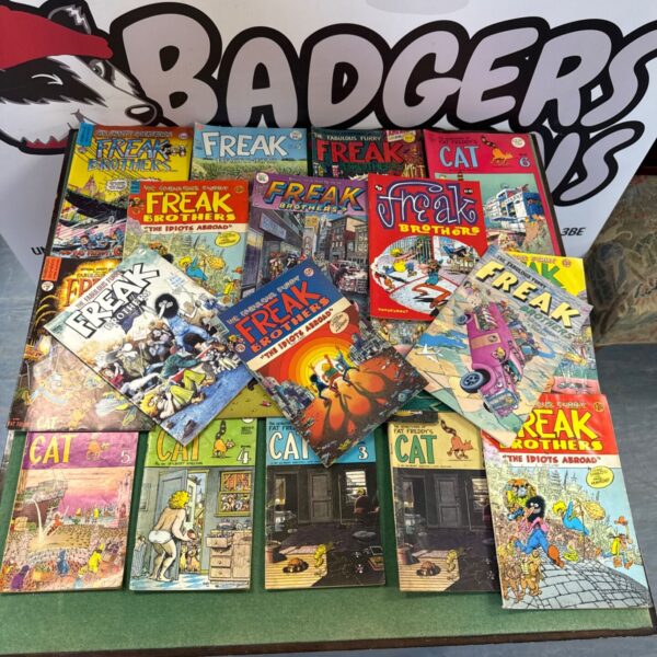 Selection of vintage comics inc freak brothers & fat Freddy’s cat