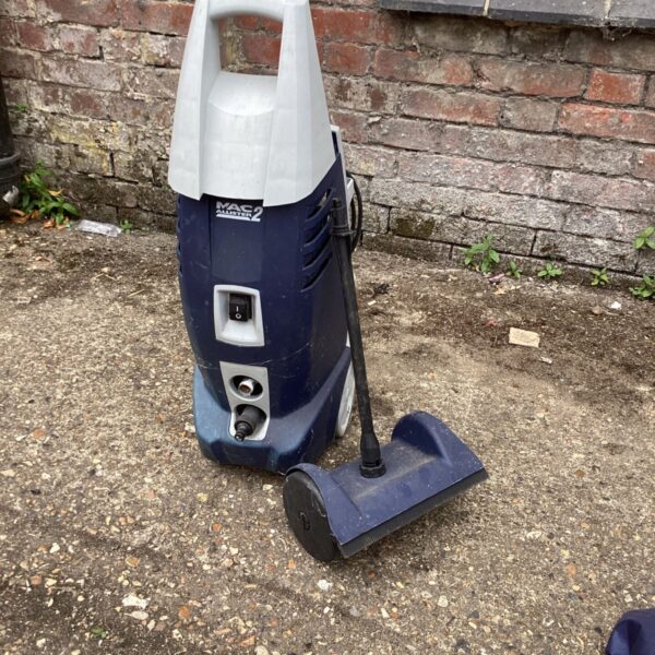 Mac Allister 2 pressure washer for garden and patio cleaning.