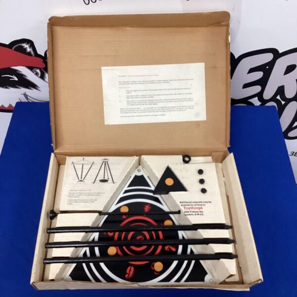 Vintage Magnon science set in original box, educational toy.