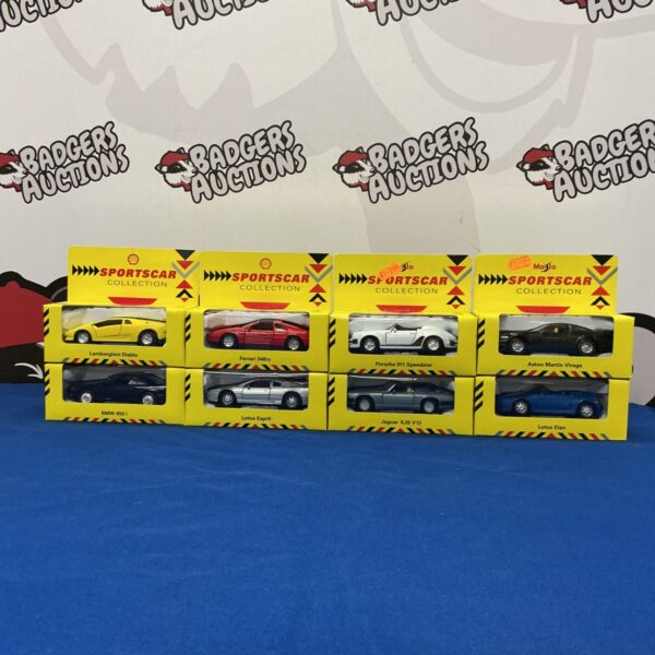 Lot of Maisto Sportscar Collection diecast models, including Ferrari and Porsche.