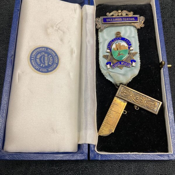 Silver Masonic Past Masters jewel for Nonsuch Park Lodge No 5859.