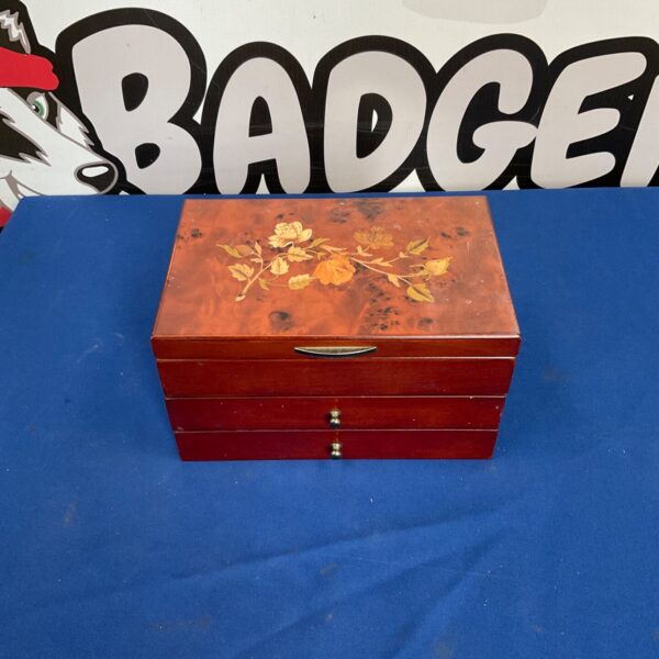 Vintage Mele & Co walnut jewellery box with rose inlay.