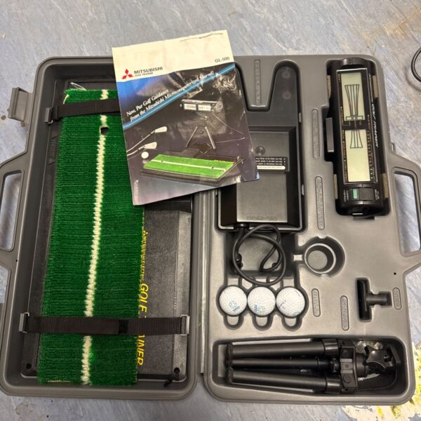 Mitsubishi GL-500 golf training aid with green and stand.